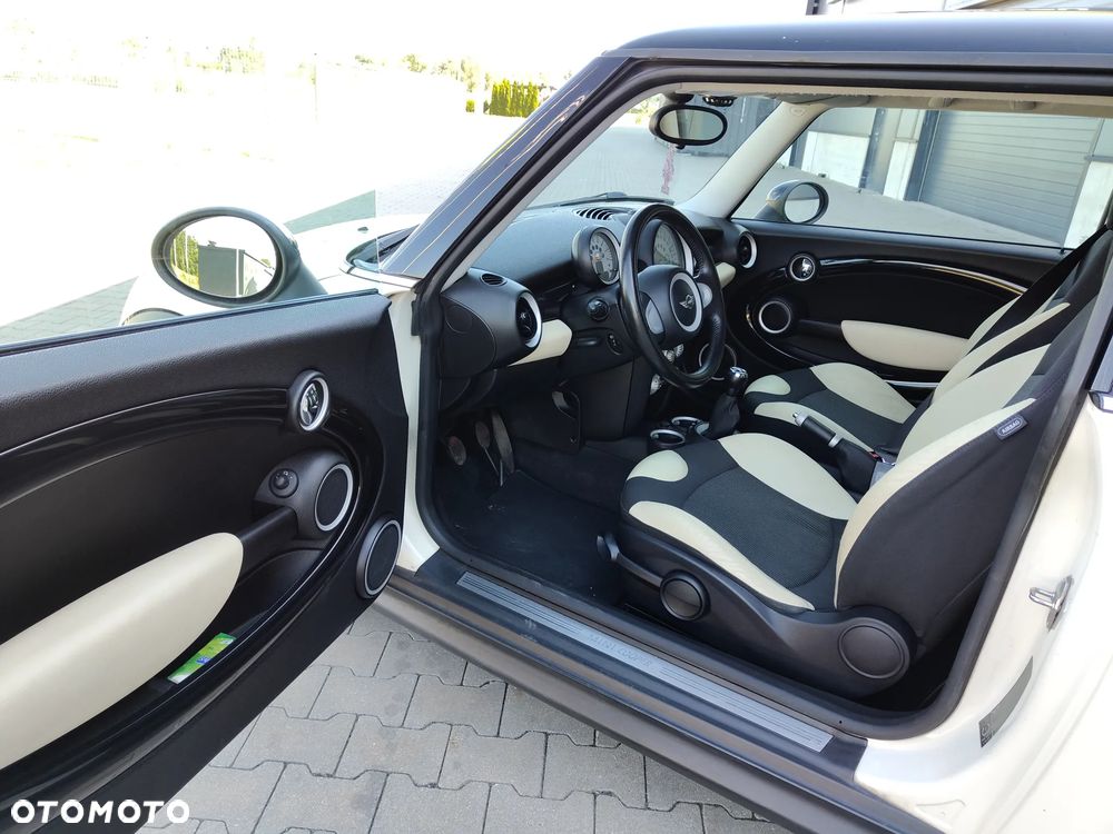 MINI Cooper - 16