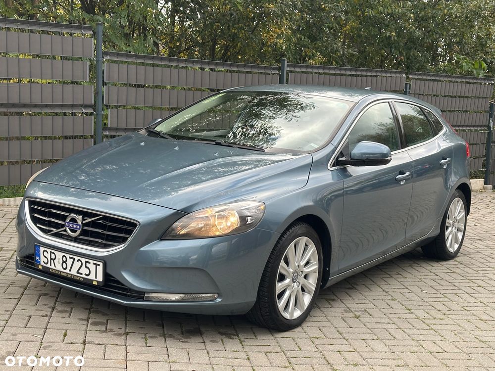 Volvo V40 D2 Momentum - 4