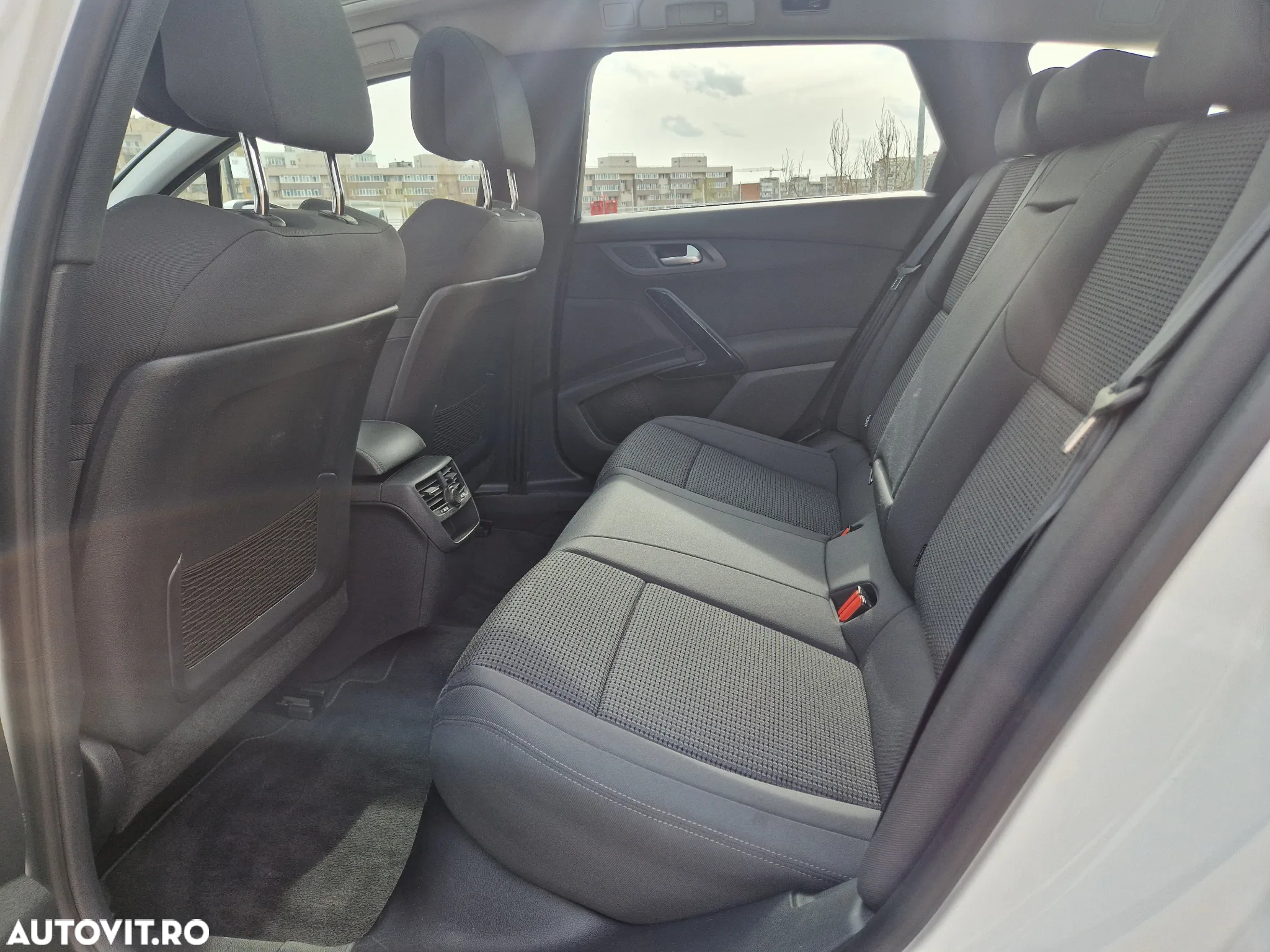 Peugeot 508 2.0 HDI FAP BVA Active Aut. - 12
