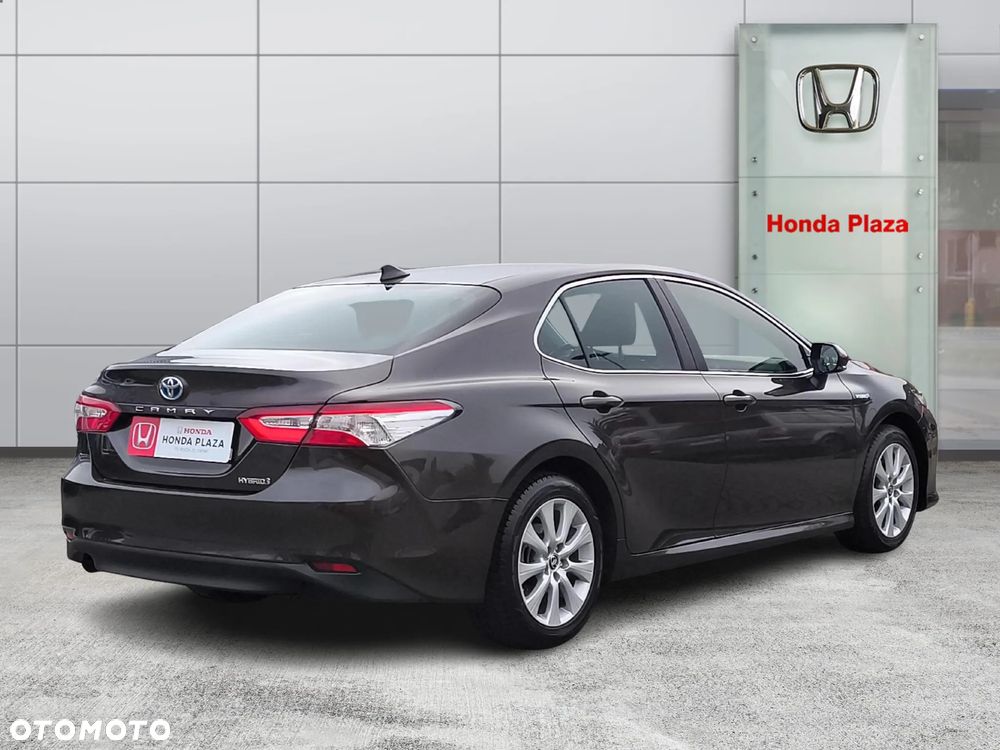 Toyota Camry 2.5 Hybrid Comfort CVT - 5