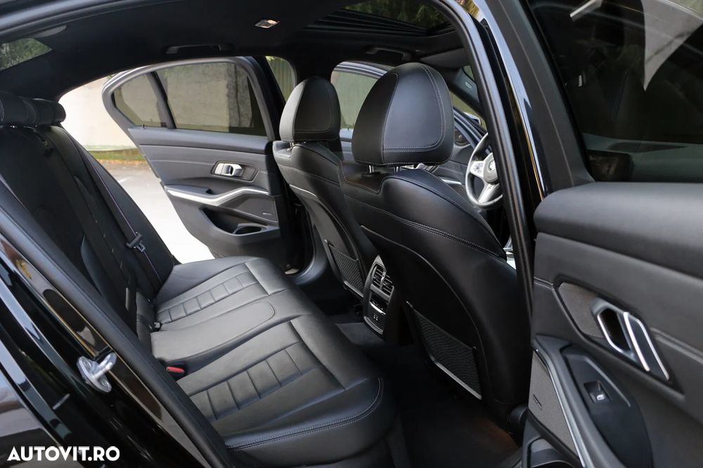 BMW Seria 3 320i Aut. Edition M Sport Shadow - 19