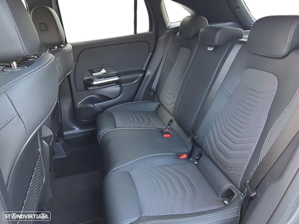 Mercedes-Benz GLA 250 e Progressive - 25
