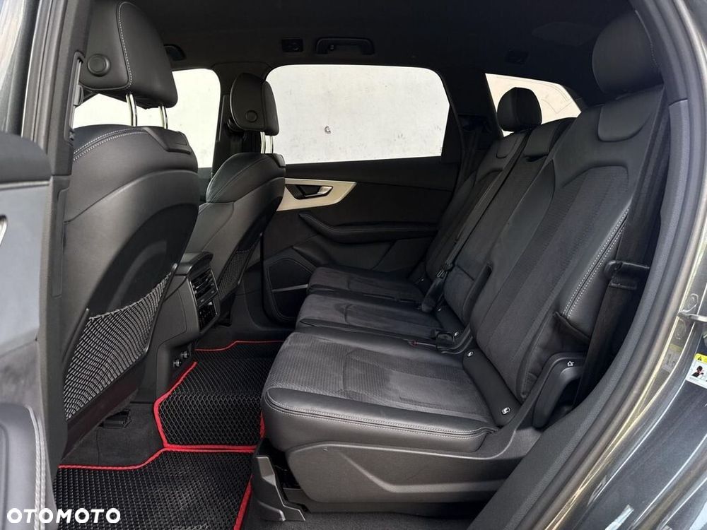 Audi Q7 - 19