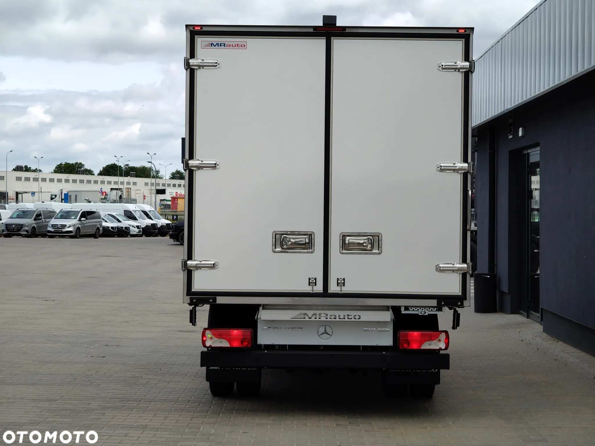 Mercedes-Benz Sprinter - 7