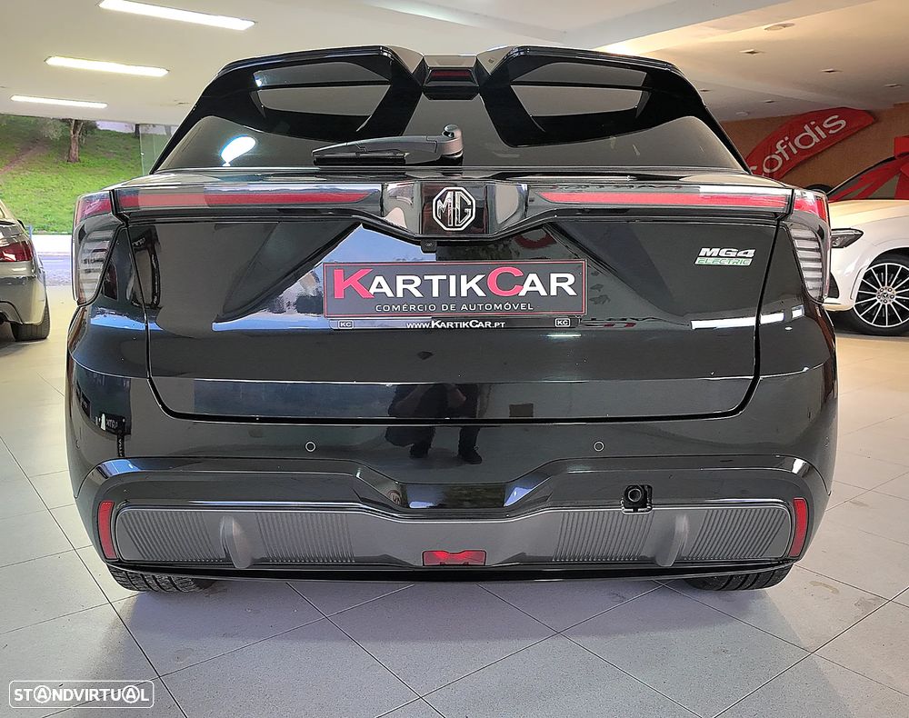 MG MG4 64 kWh Luxury - 7