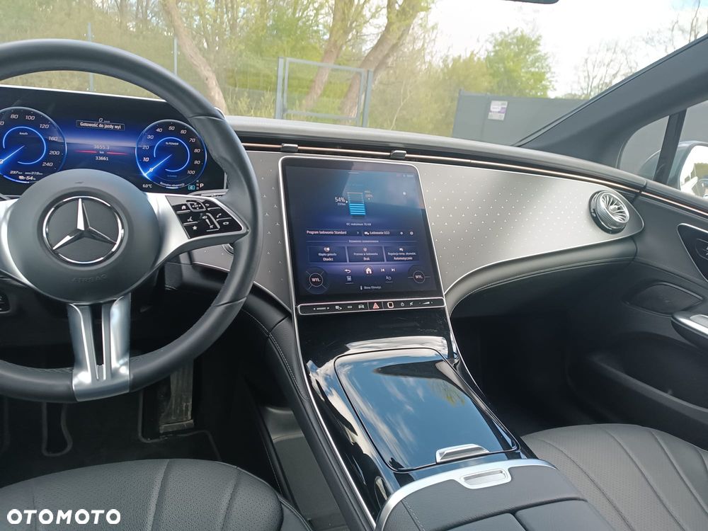 Mercedes-Benz EQE 300 89kWh AMG/Electric Art - 18