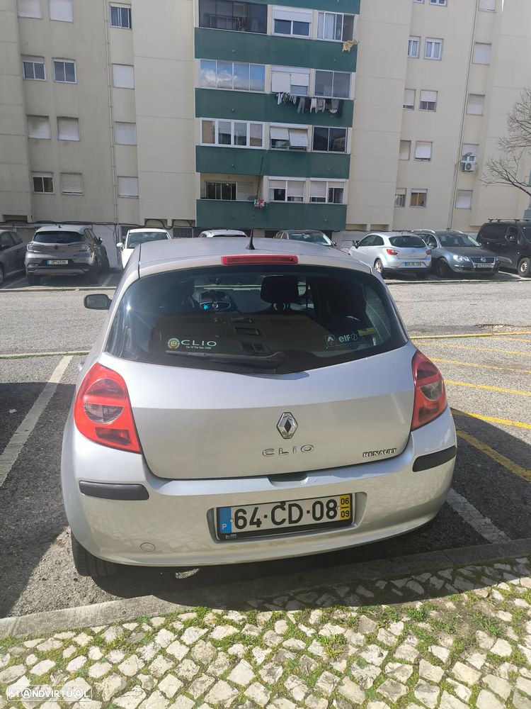 Renault Clio 1.2 16V Dynamique - 7