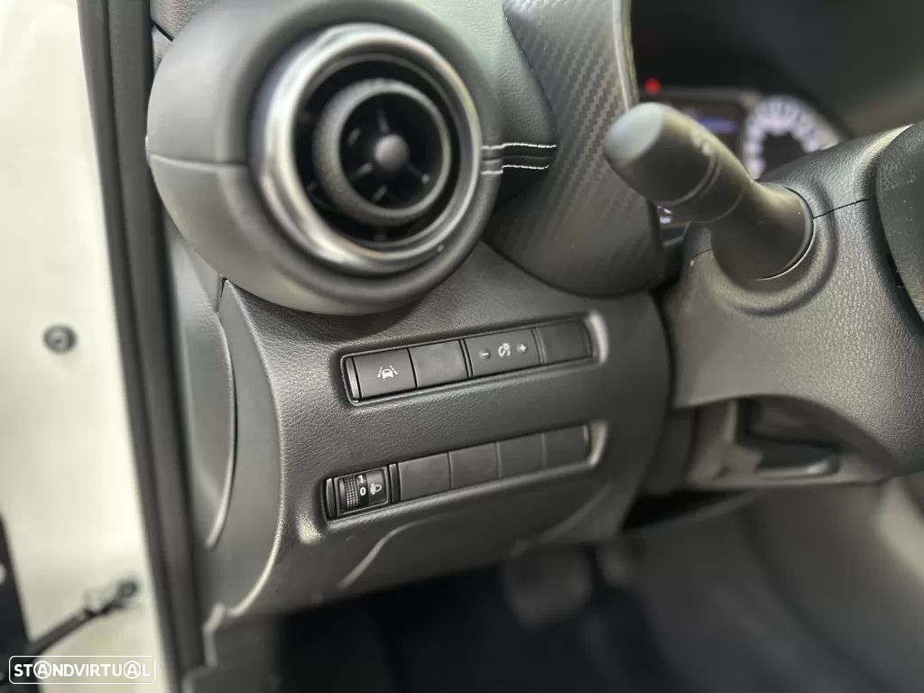 Nissan Juke 1.6 Hybrid N-Connecta - 39
