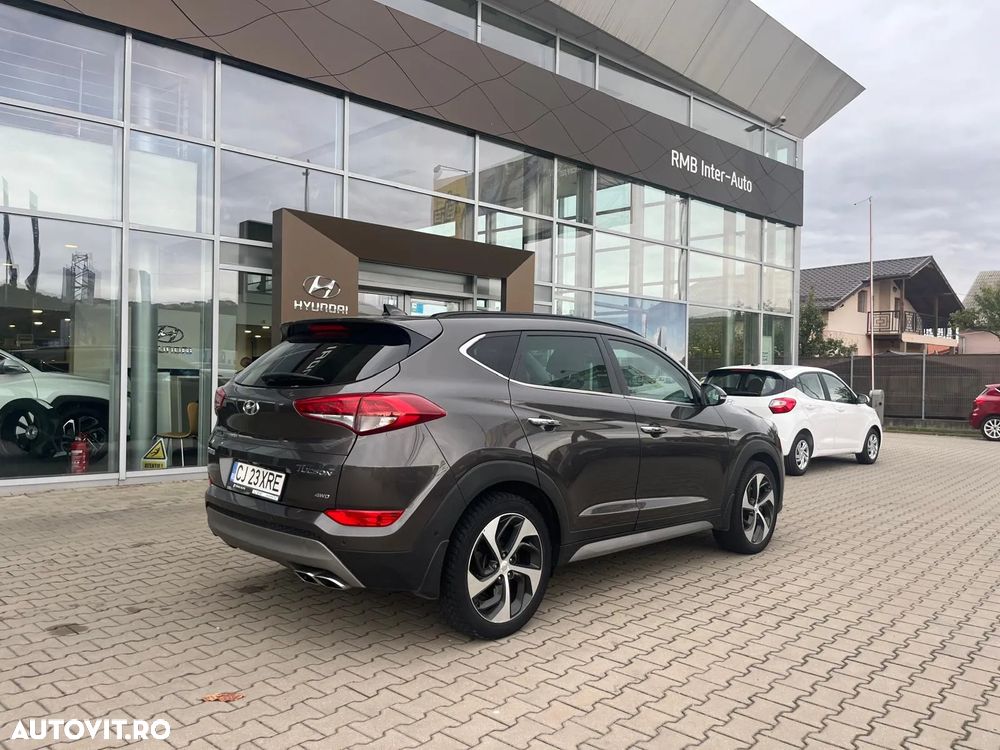 Hyundai Tucson 2.0 CRDI 4WD 6AT Luxury Pack+ - 6