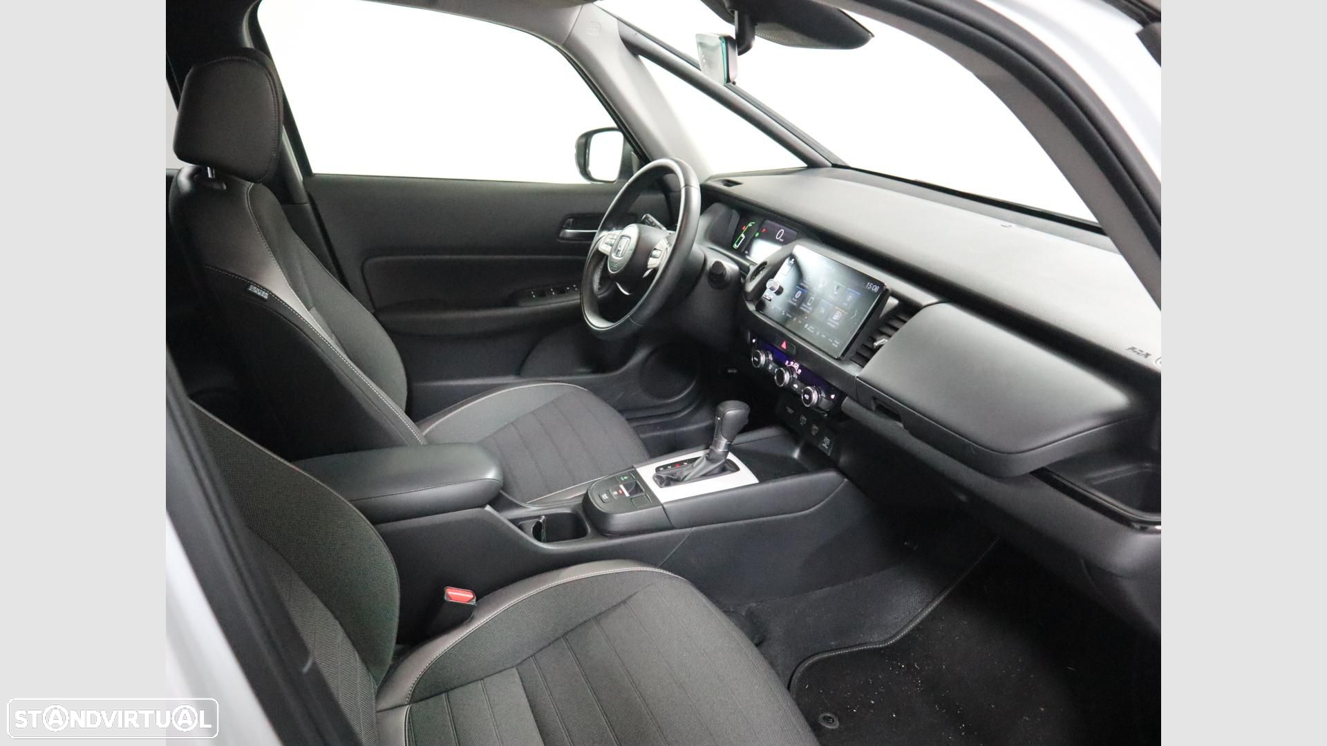 Honda Jazz Crosstar Hybrid 1.5 i-MMD Advance - 13
