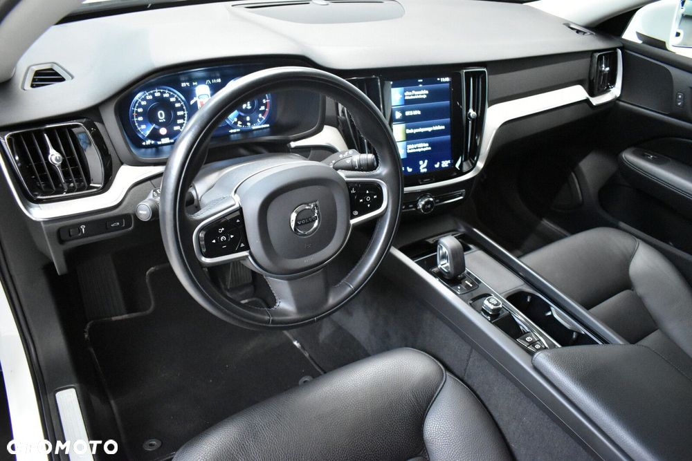 Volvo V60 Cross Country - 5