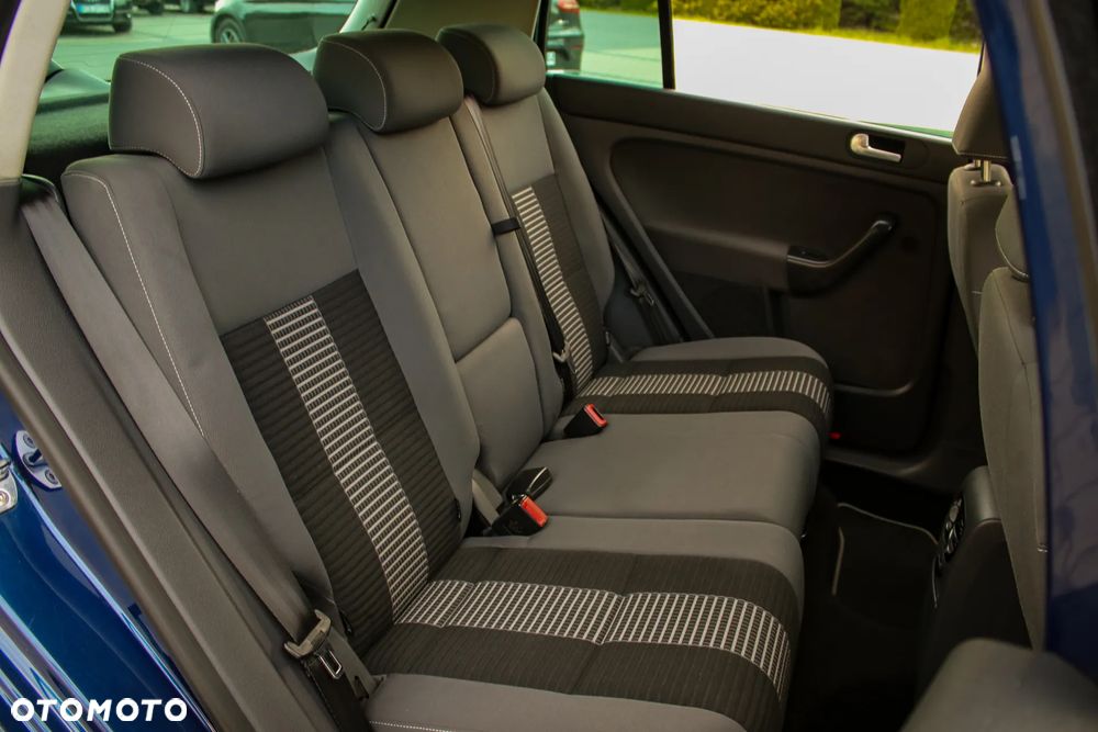 Volkswagen Golf Plus 2.0 TDI DPF United - 21