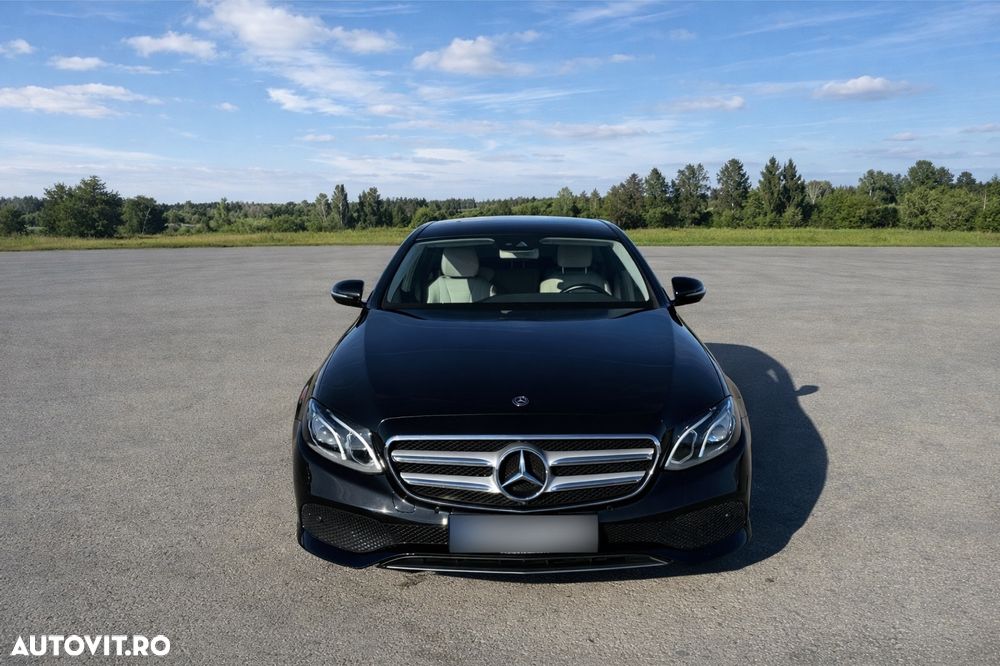 Mercedes-Benz E 220 d 4MATIC Aut. - 1