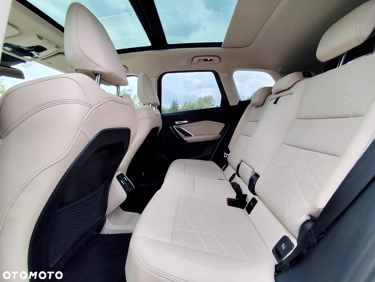 BMW iX1 xDrive30 66.5kWh xLine - 8
