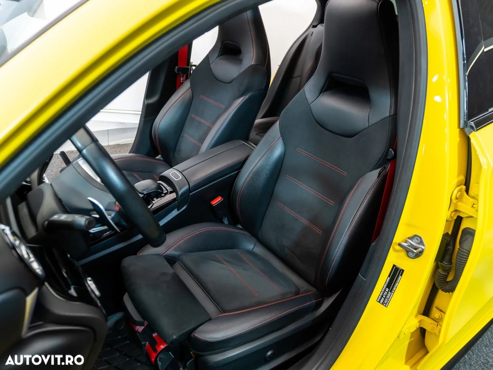 Mercedes-Benz A 35 AMG 4Matic AMG Speedshift DCT 8G AMG Line Advanced Plus - 27