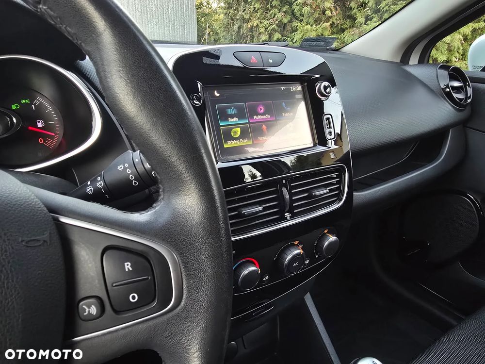 Renault Clio 1.2 16V Limited - 19