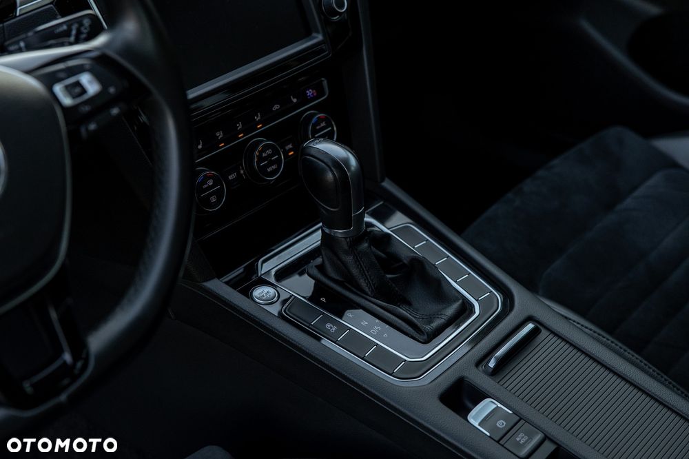 Volkswagen Passat 2.0 TDI (BlueMotion Technology) DSG Highline - 10