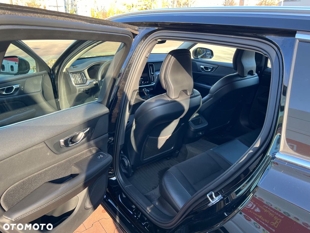 Volvo V60 D3 Momentum Pro - 10