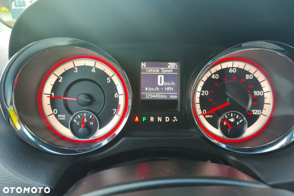 Dodge Grand Caravan 3.6 R/T - 16
