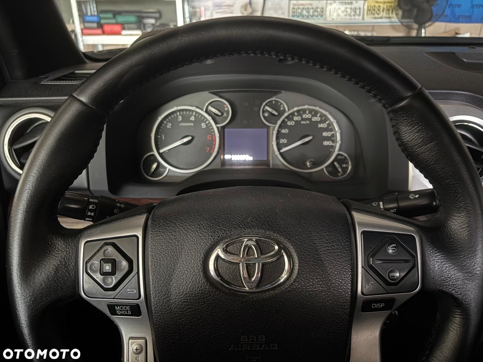 Toyota Tundra - 14