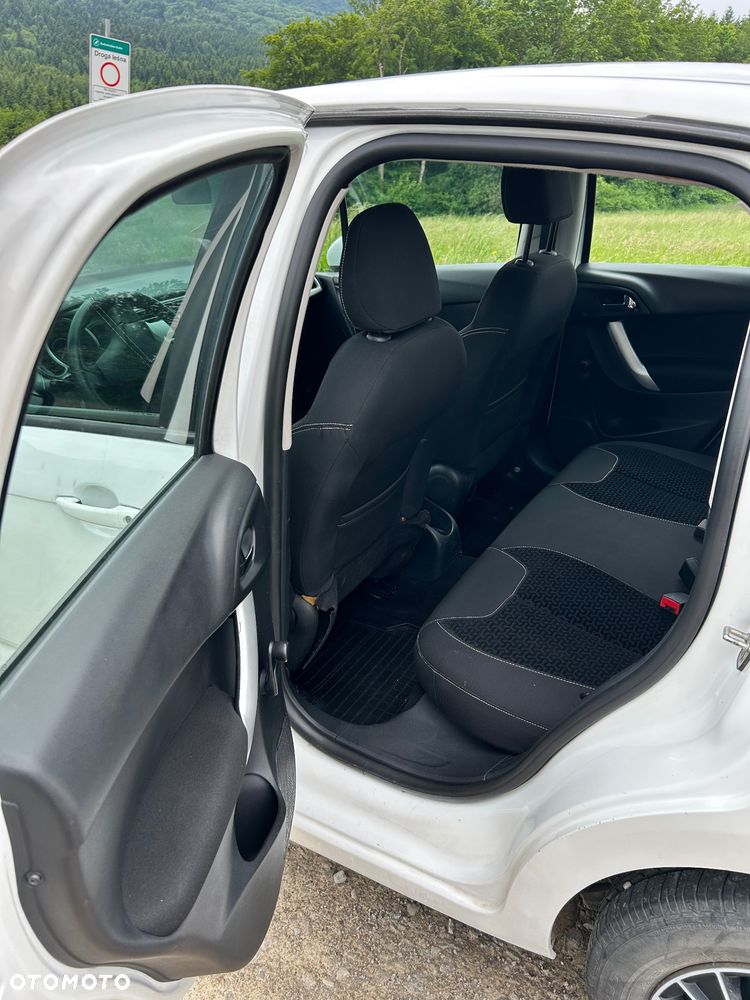 Citroën C3 1.4 HDi First - 6