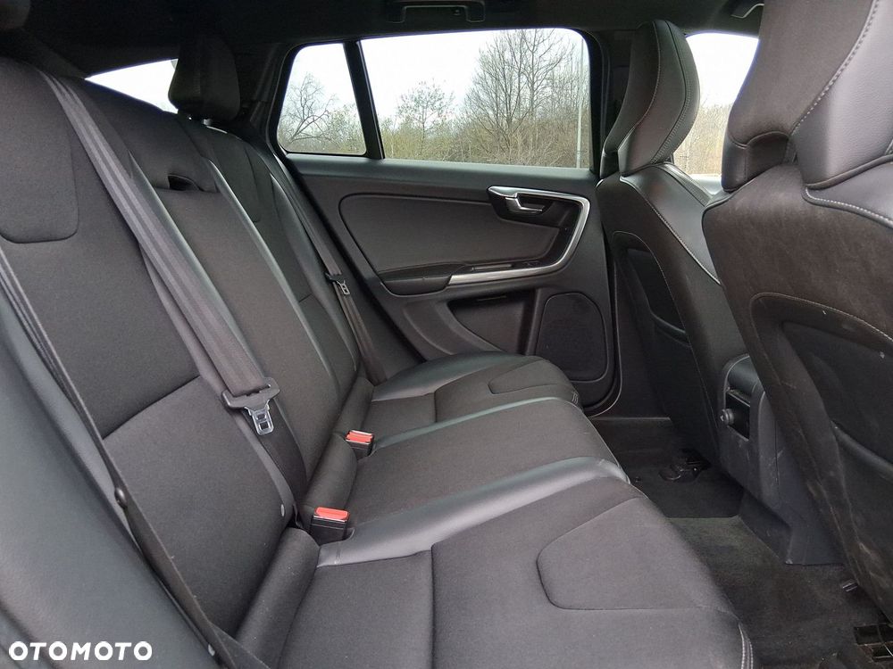 Volvo V60 - 14