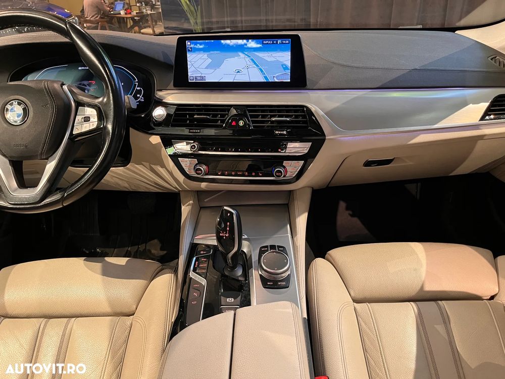 BMW Seria 5 530e xDrive AT PHEV - 27