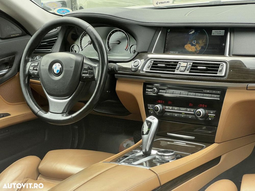 BMW Seria 7 740d xDrive - 8