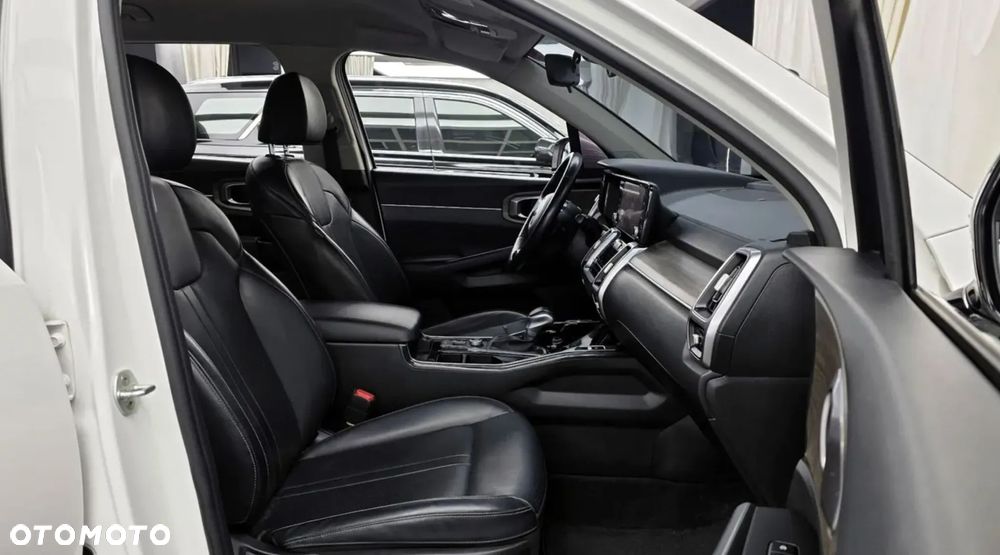 Kia Sorento - 9