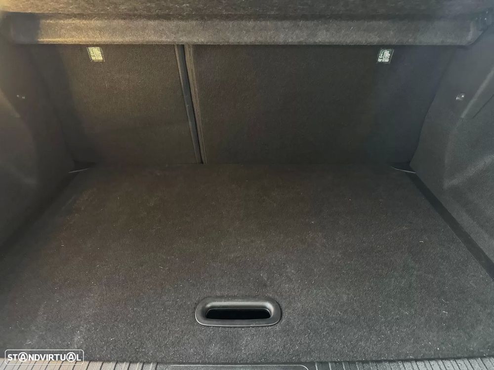 Renault Captur 1.0 TCe Techno Bi-Fuel - 48