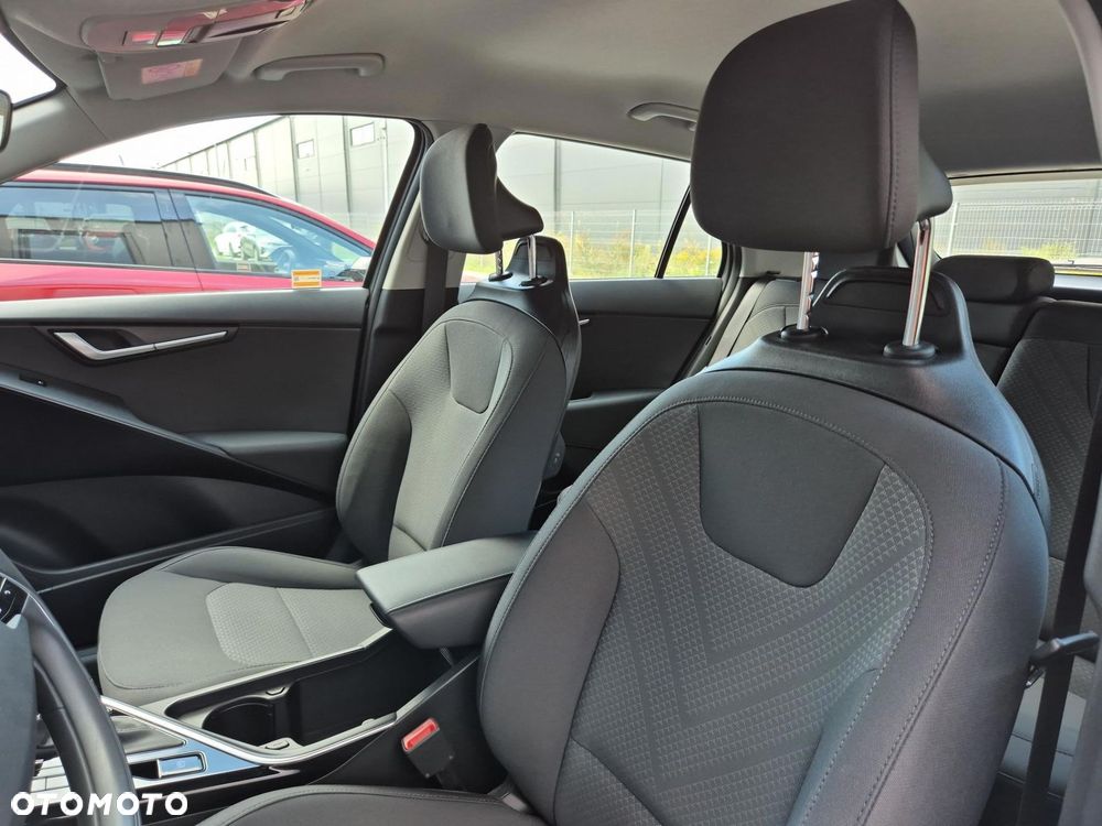 Kia Niro 1.6 GDI Hybrid M - 12