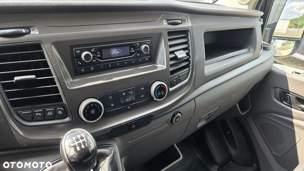 Ford Transit - 11