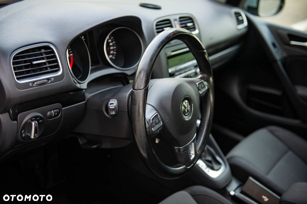 Volkswagen Golf 1.6 TDI BlueMotion Technology DSG Comfortline - 21