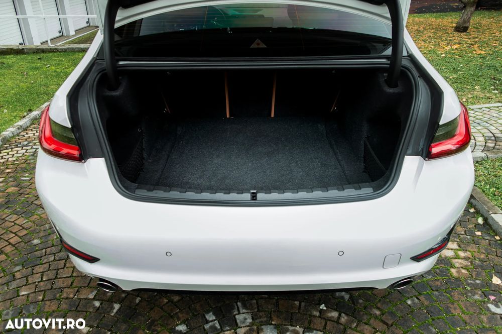 BMW Seria 3 318d Sport Line - 22