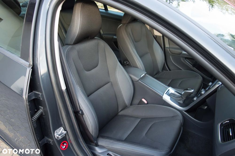 Volvo S60 D3 Geartronic Business Edition - 30