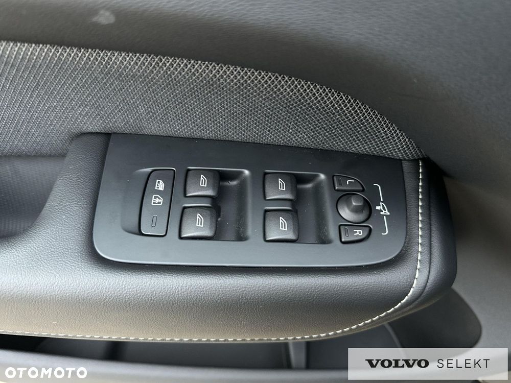 Volvo XC 60 - 21