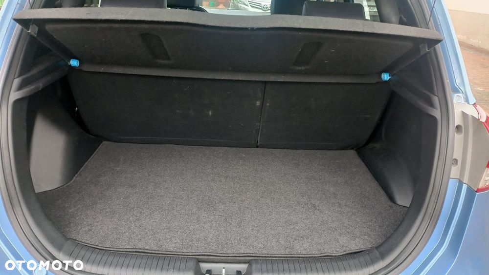 Hyundai ix20 1.4 Premium blue - 9