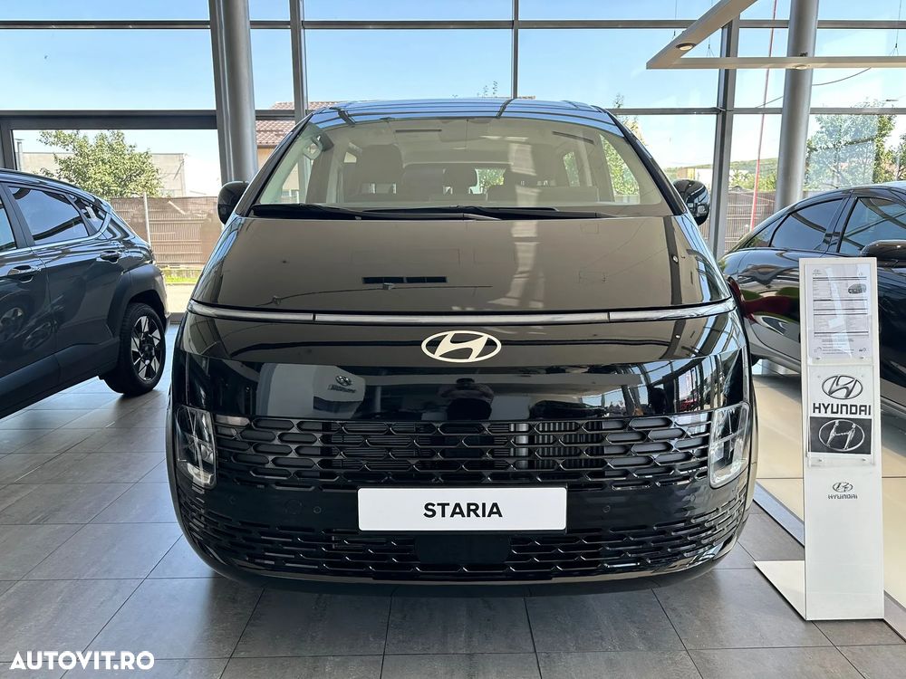 Hyundai Staria 1.6I 215CP 6AT 9 locuri HEV Premium - 1