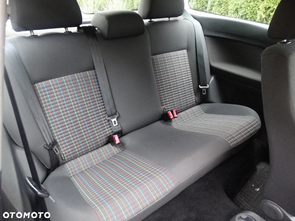 Volkswagen Polo 1.4 16V Comfortline - 13