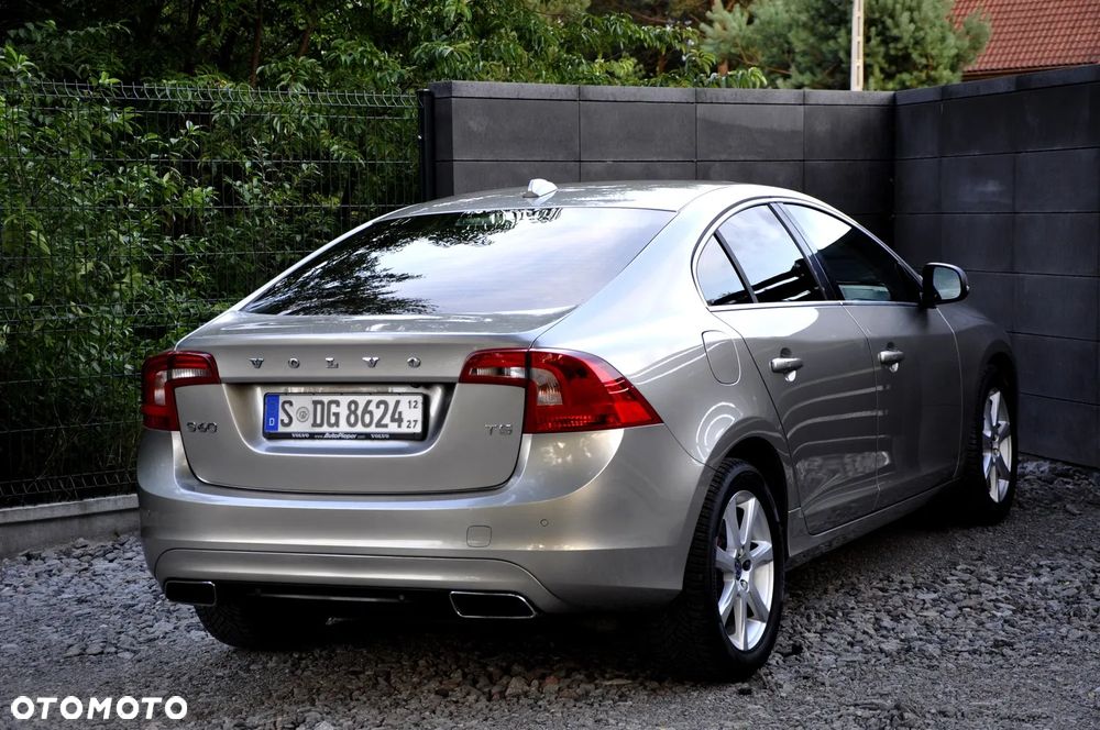 Volvo S60 T5 Geartronic Summum - 15