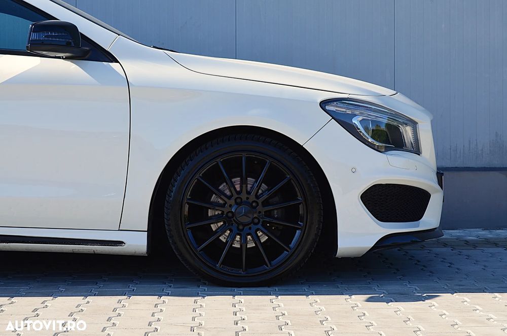 Mercedes-Benz CLA 200 (CDI) d 4Matic 7G-DCT AMG Line - 32
