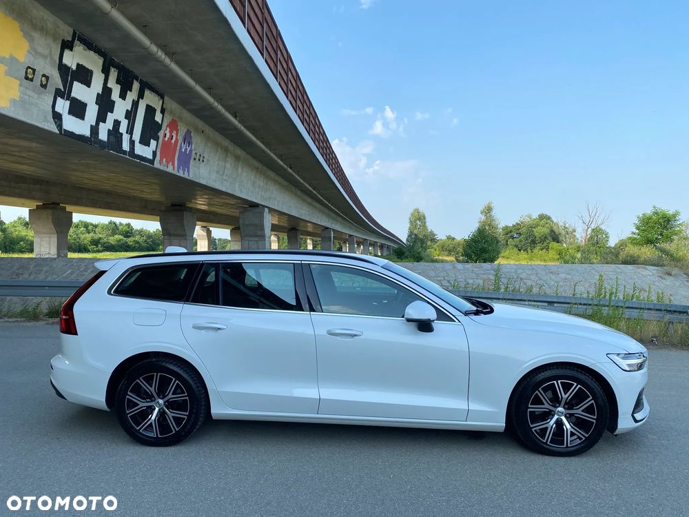 Volvo V60 B4 D Momentum Core - 9