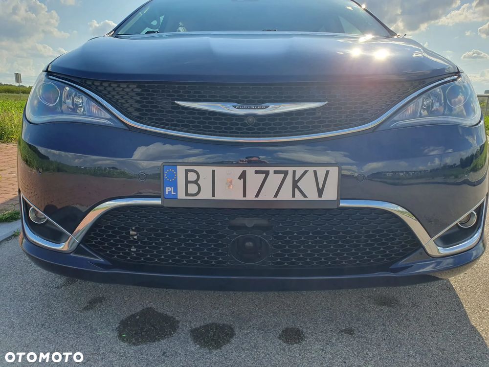 Chrysler Pacifica - 15