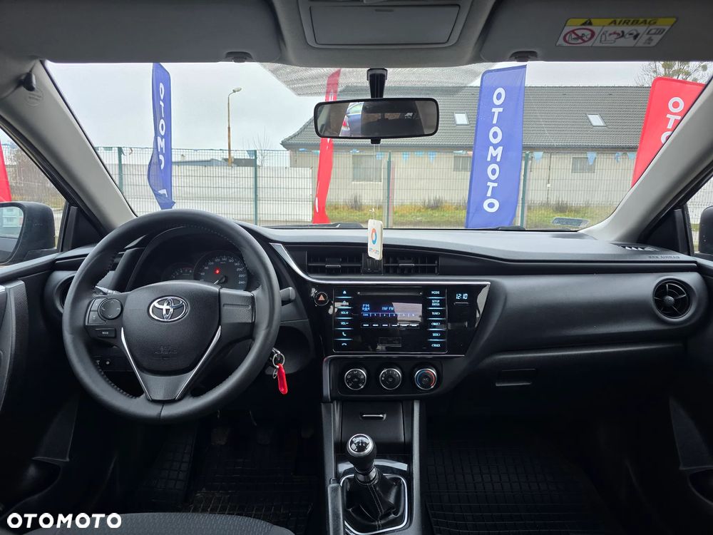 Toyota Corolla 1.6 Active EU6 - 31