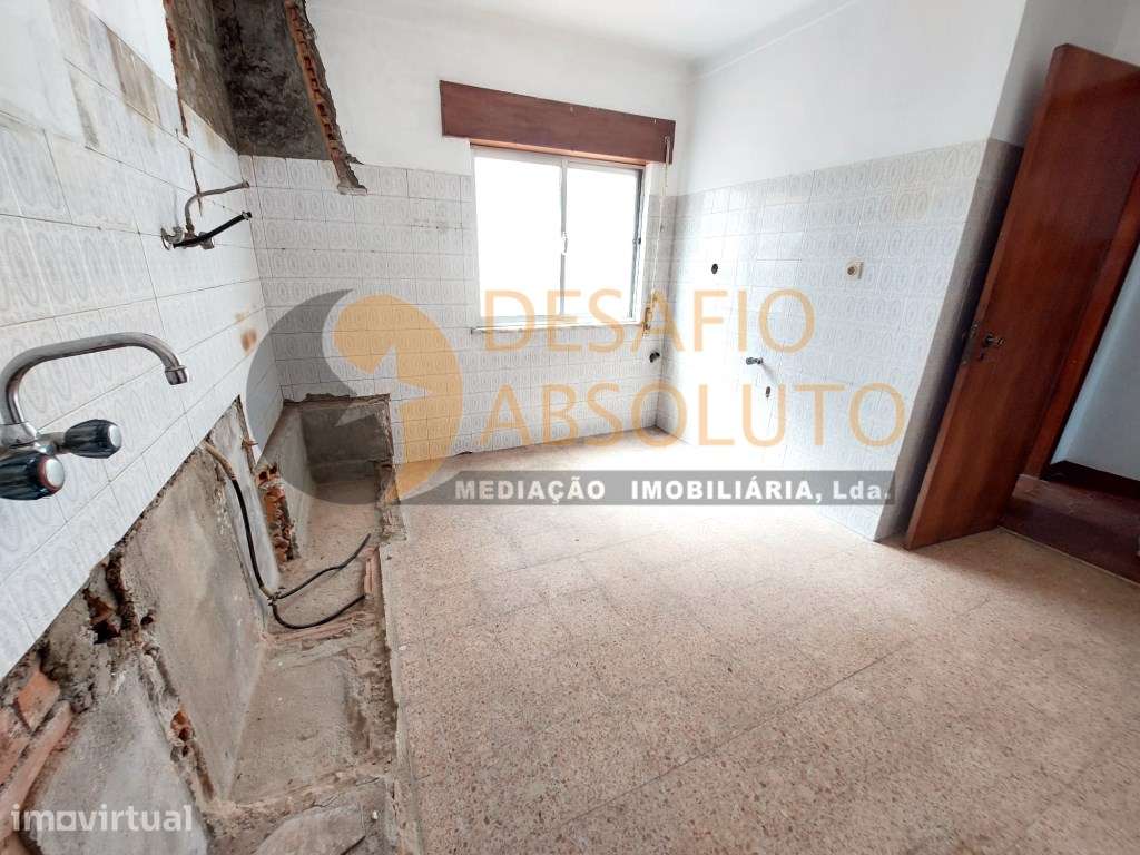 Andar de moradia, T4+ Sotão na Quinta do Conde - Grande imagem: 4/29