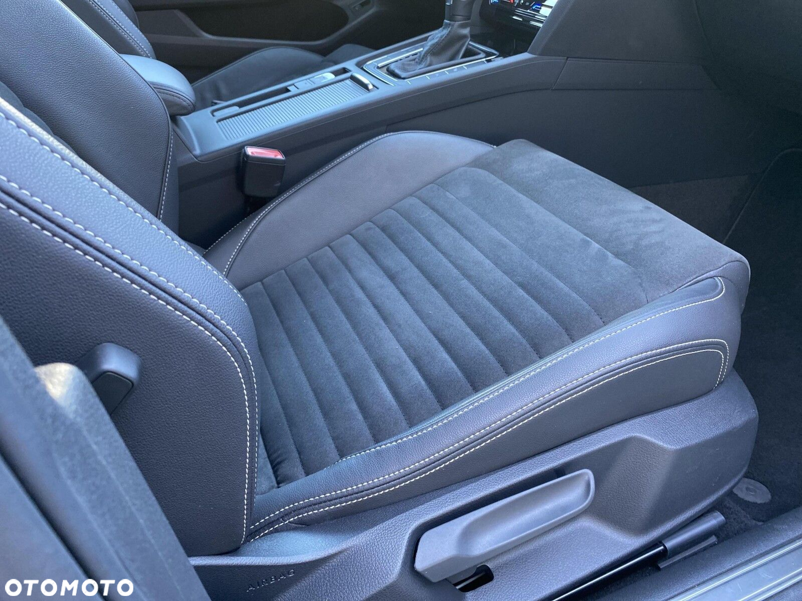 Volkswagen Passat 2.0 TDI 4Mot Elegance DSG - 17