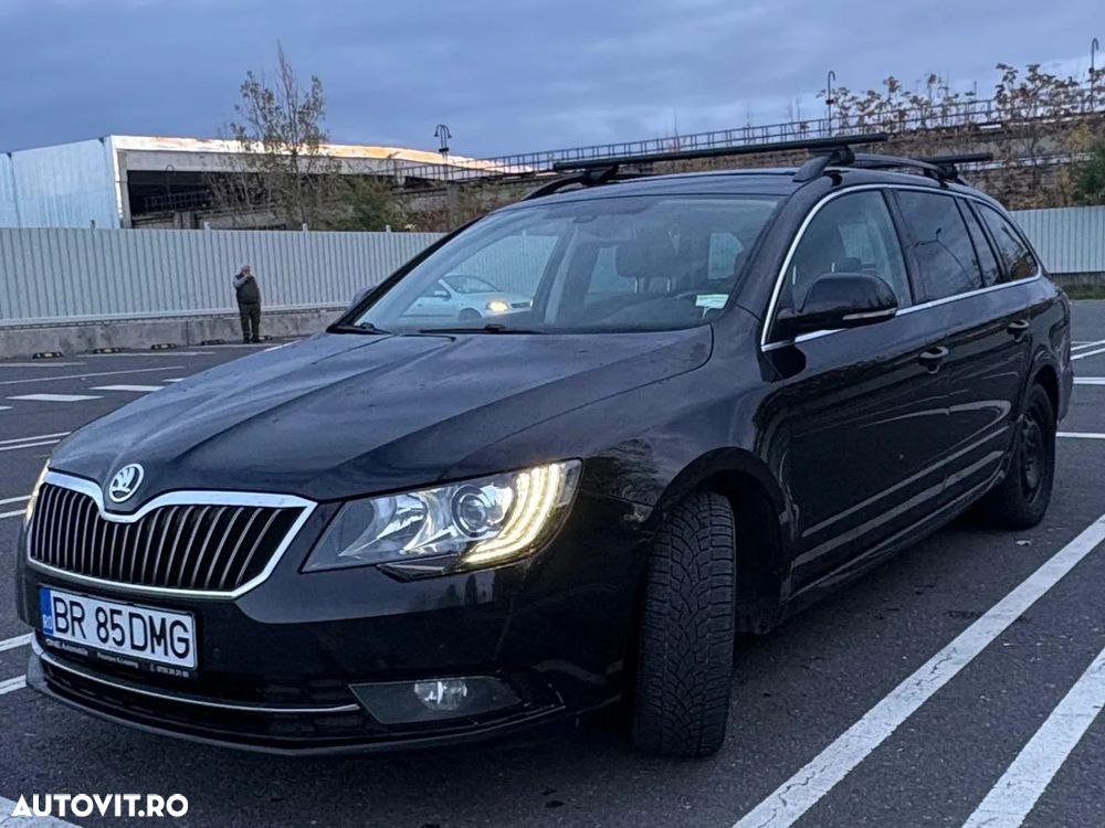 Skoda Superb 2.0 TDI 4X4 Ambition - 4