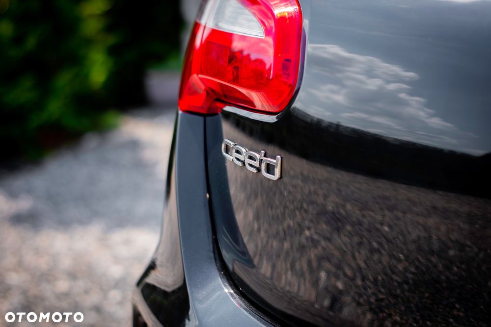 Kia Ceed 1.6 T-GDI GT - 10