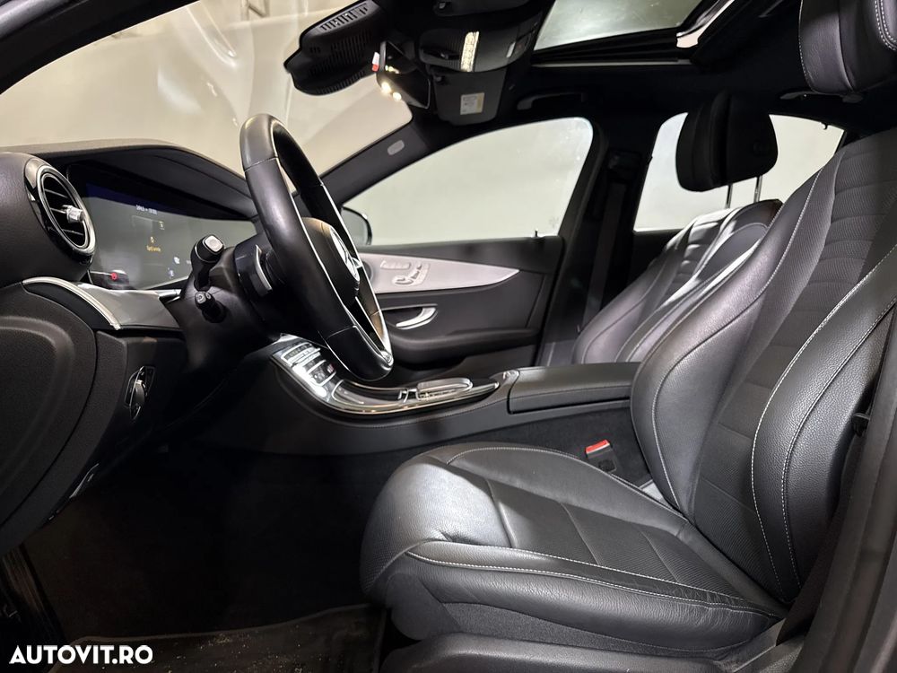 Mercedes-Benz E - 27
