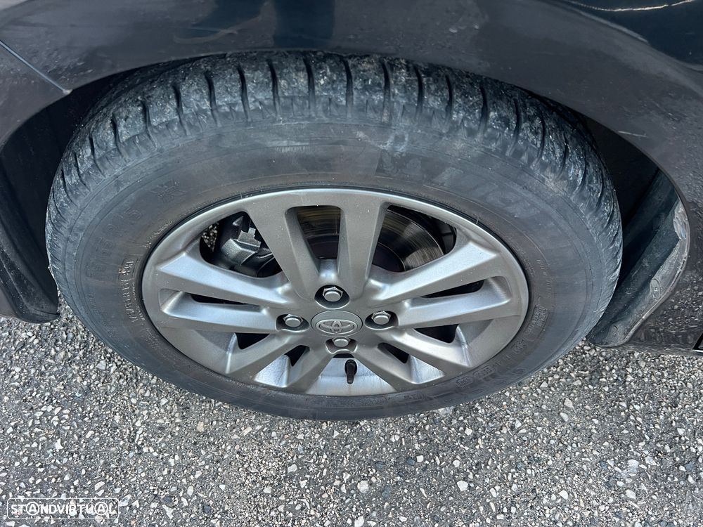 Toyota Yaris 1.4 D-4D Sport +P.Tec. +P.Plus+P.Luxury - 28